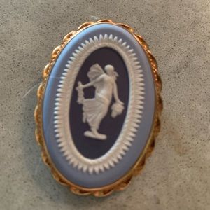 Rare Tri Colored Wedgewood Brooch , Gold, Made in England . Excellent condition
